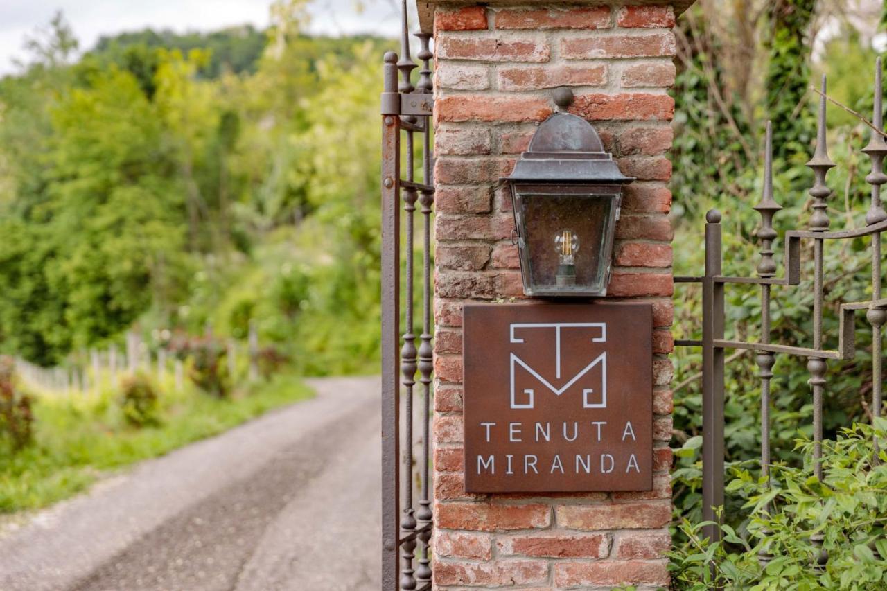 Tenuta Miranda Cassinasco Zewnętrze zdjęcie